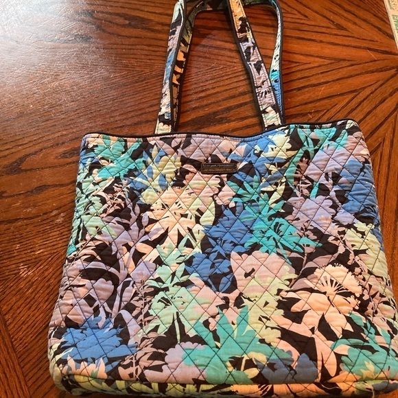 Vera Bradley Handbags - Vera Bradley bag